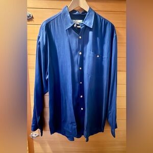 Tommy Bahama Men’s 100% Silk Long Sleeve Button Down Collared Shirt- Size L